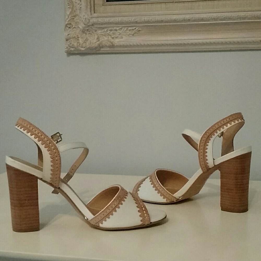 Saks Fifth Avenue White Vintage Heels - Picture 6 of 6
